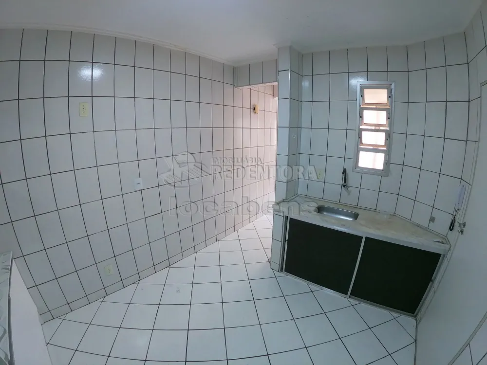 Alugar Apartamento / Padrão em São José do Rio Preto R$ 900,00 - Foto 6