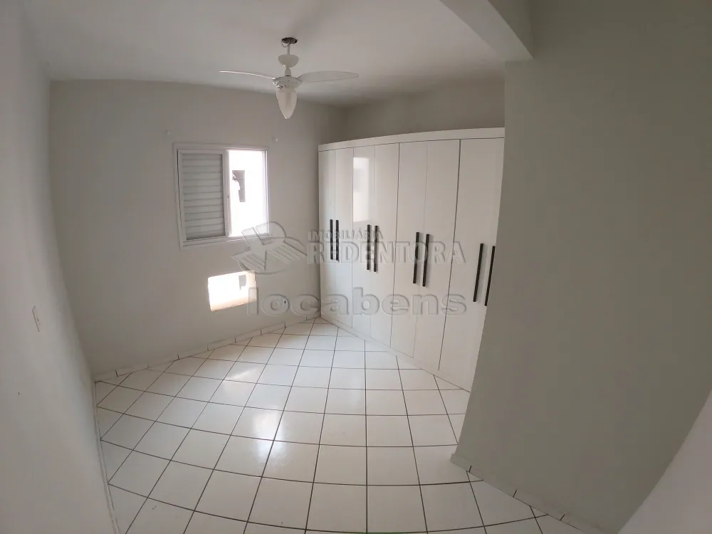 Alugar Apartamento / Padrão em São José do Rio Preto R$ 900,00 - Foto 9