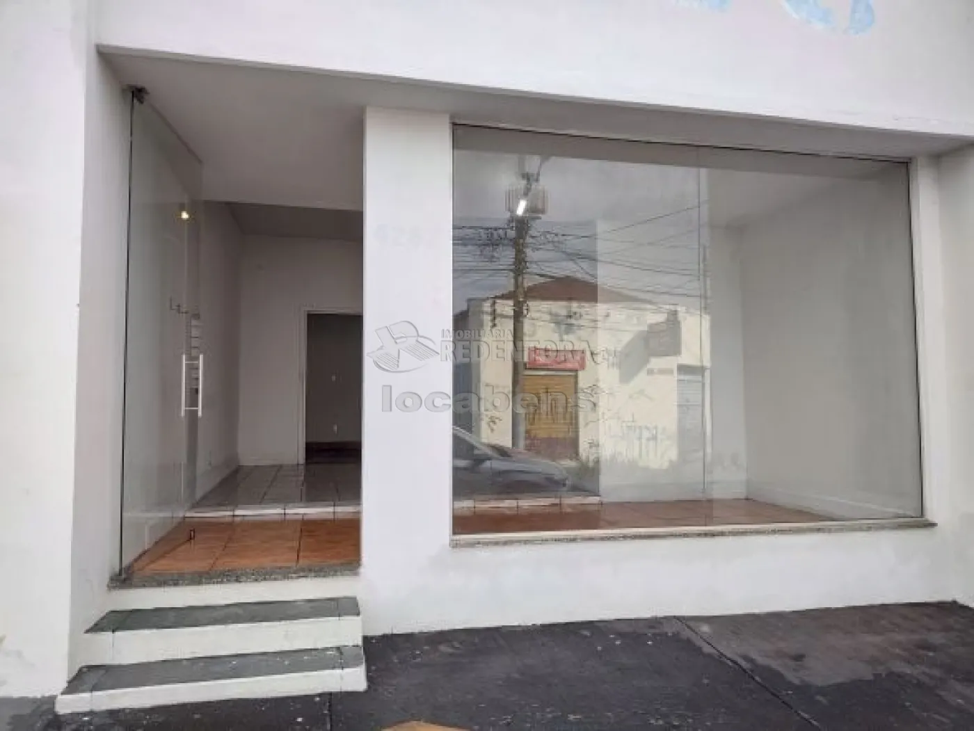 Alugar Comercial / Salão em São José do Rio Preto R$ 1.750,00 - Foto 1