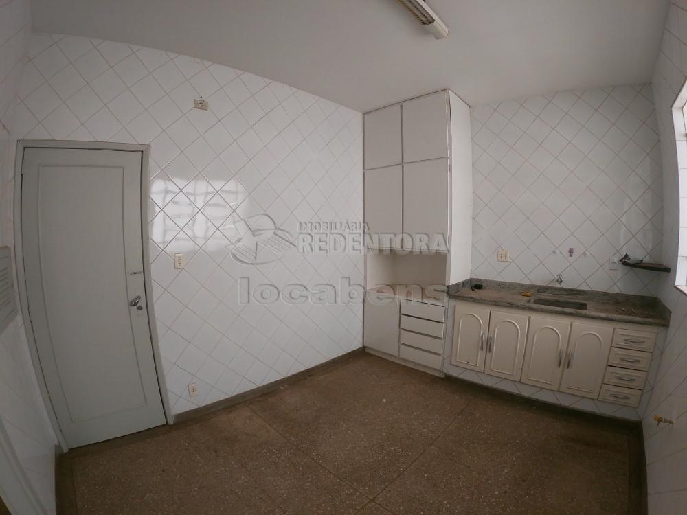 Alugar Apartamento / Padrão em São José do Rio Preto R$ 1.300,00 - Foto 7