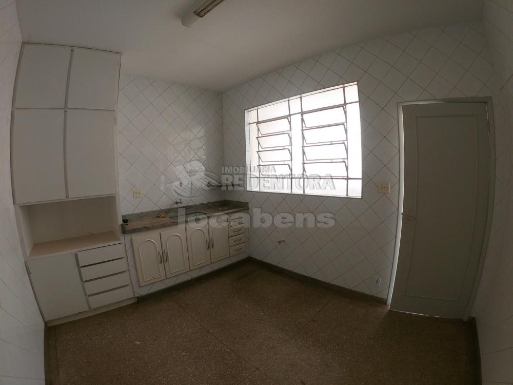 Alugar Apartamento / Padrão em São José do Rio Preto R$ 1.300,00 - Foto 8