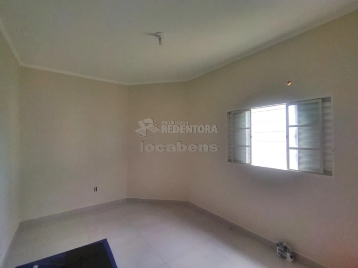 Alugar Casa / Padrão em São José do Rio Preto R$ 1.400,00 - Foto 11