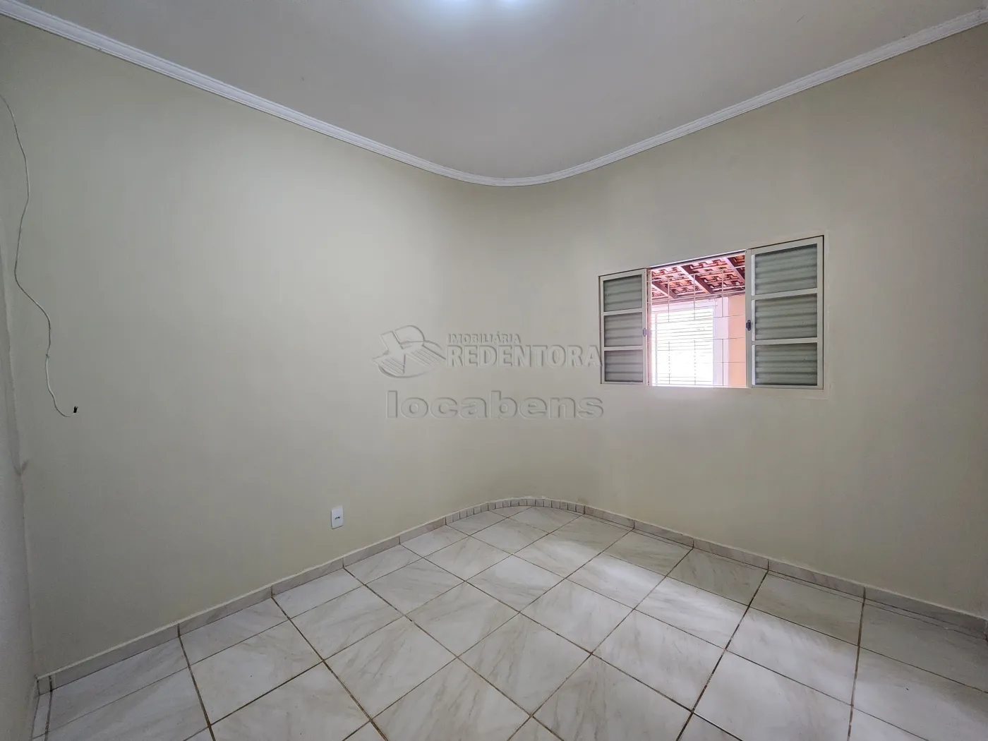 Alugar Casa / Padrão em São José do Rio Preto R$ 1.600,00 - Foto 7