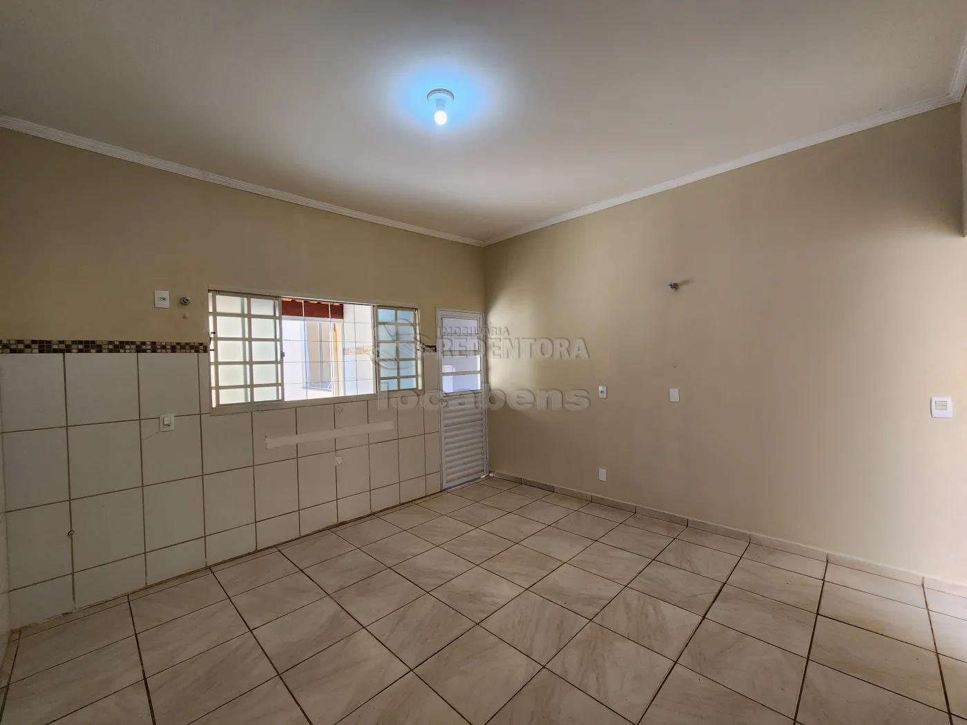 Alugar Casa / Padrão em São José do Rio Preto R$ 1.600,00 - Foto 15