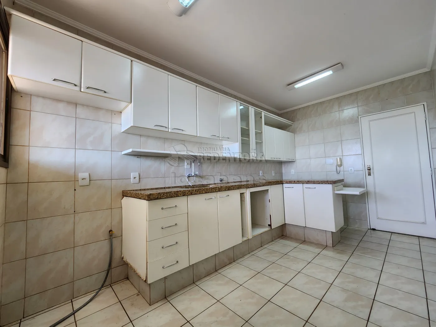 Alugar Apartamento / Padrão em São José do Rio Preto R$ 1.550,00 - Foto 5