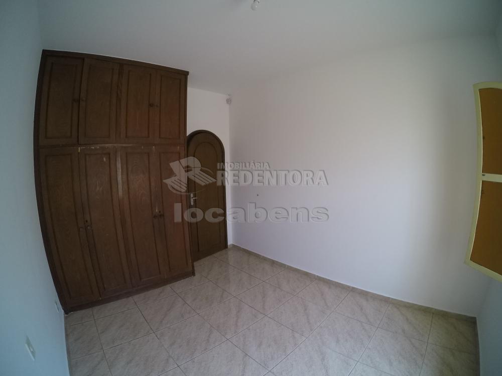 Alugar Casa / Padrão em São José do Rio Preto R$ 1.700,00 - Foto 11