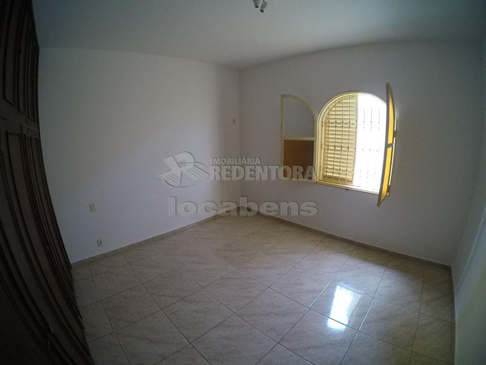 Alugar Casa / Padrão em São José do Rio Preto R$ 1.700,00 - Foto 12