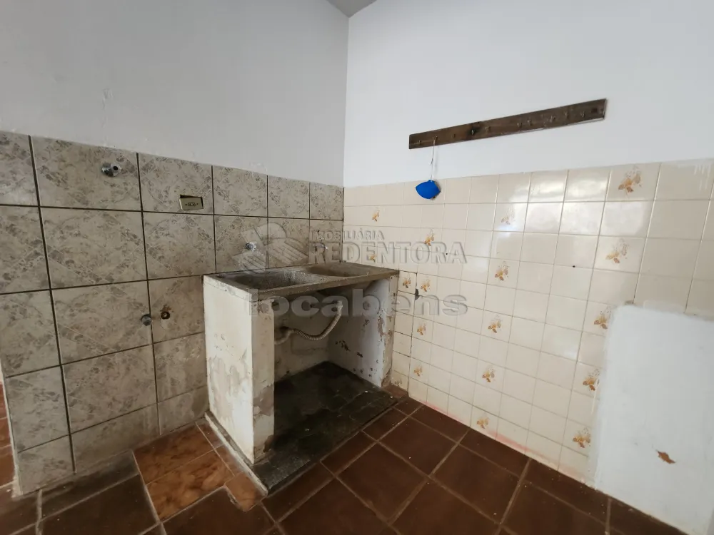 Alugar Casa / Padrão em São José do Rio Preto R$ 1.300,00 - Foto 18