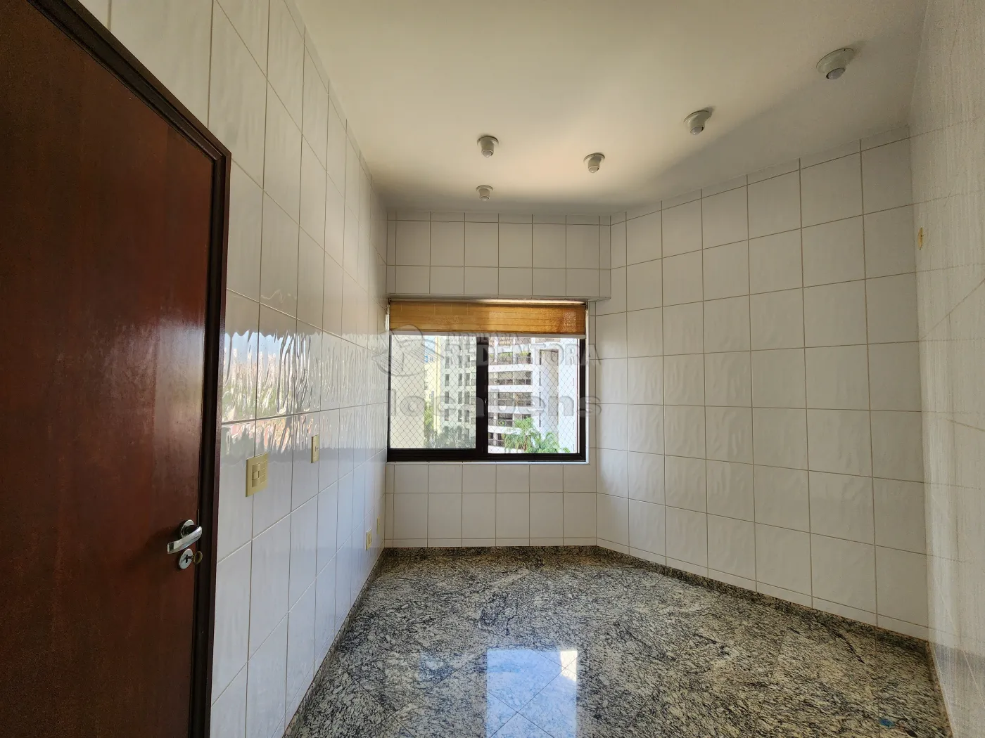 Alugar Apartamento / Padrão em São José do Rio Preto R$ 800,00 - Foto 14