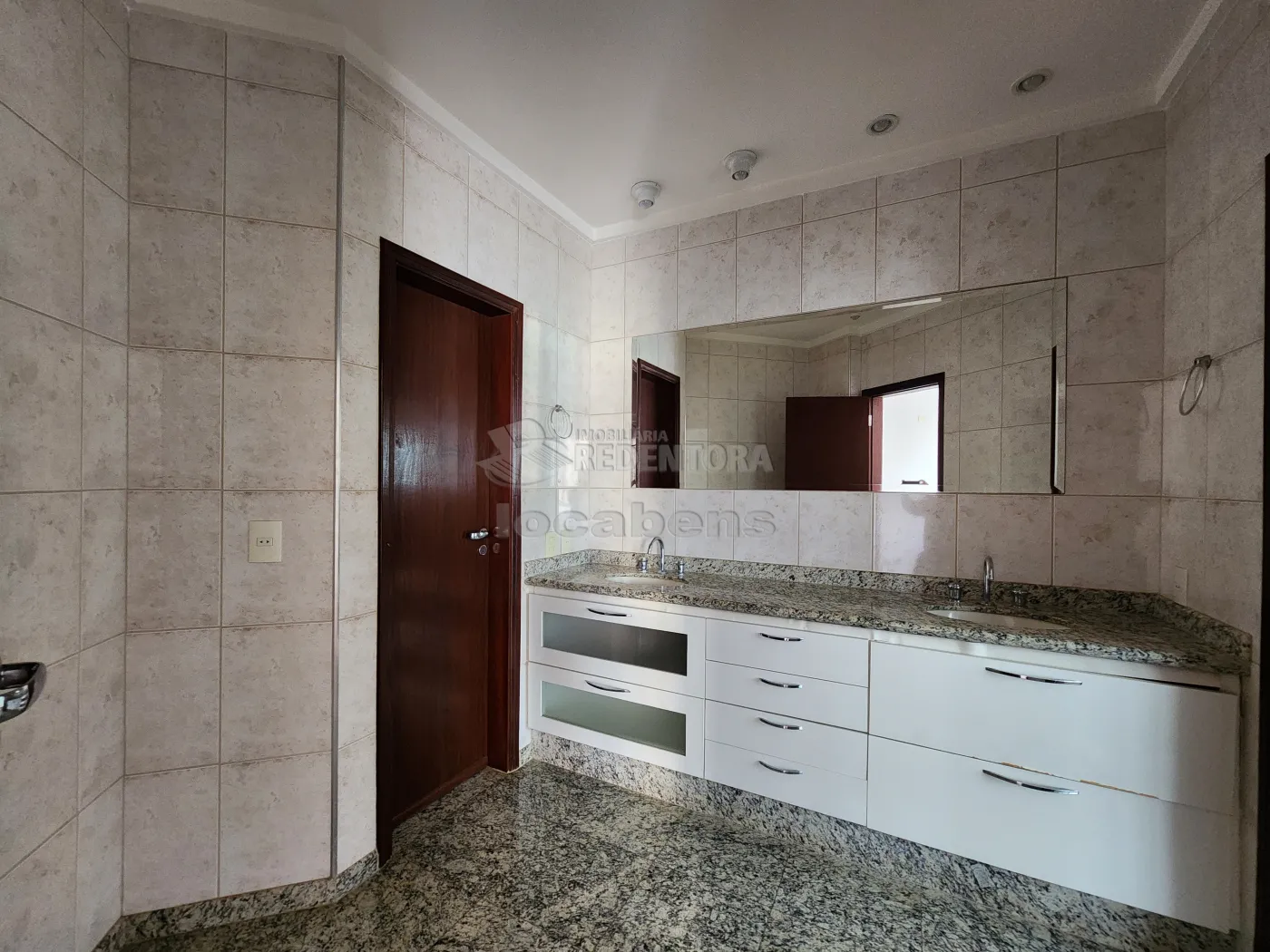 Alugar Apartamento / Padrão em São José do Rio Preto R$ 800,00 - Foto 23
