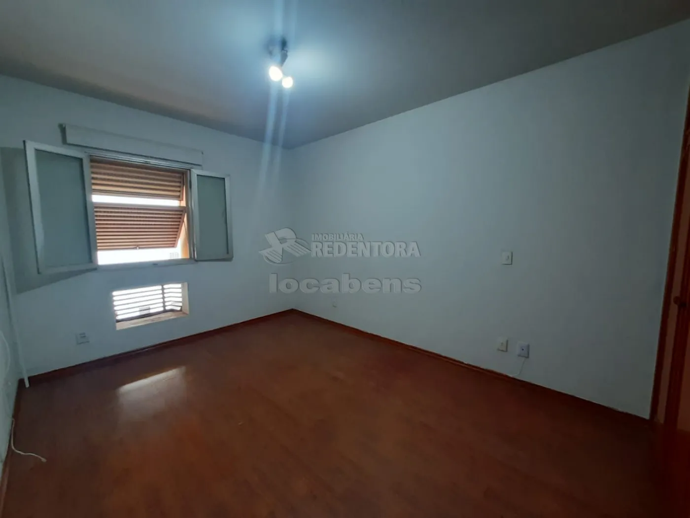 Alugar Apartamento / Padrão em São José do Rio Preto R$ 1.750,00 - Foto 4