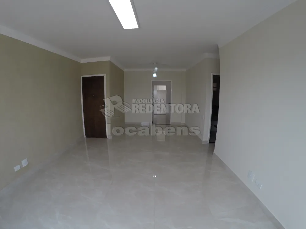 Comprar Apartamento / Padrão em São José do Rio Preto R$ 420.000,00 - Foto 3