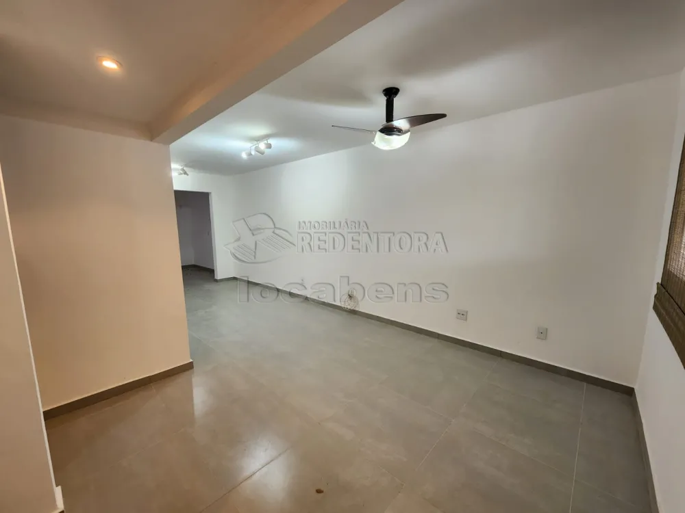 Alugar Casa / Condomínio em São José do Rio Preto R$ 1.900,00 - Foto 3