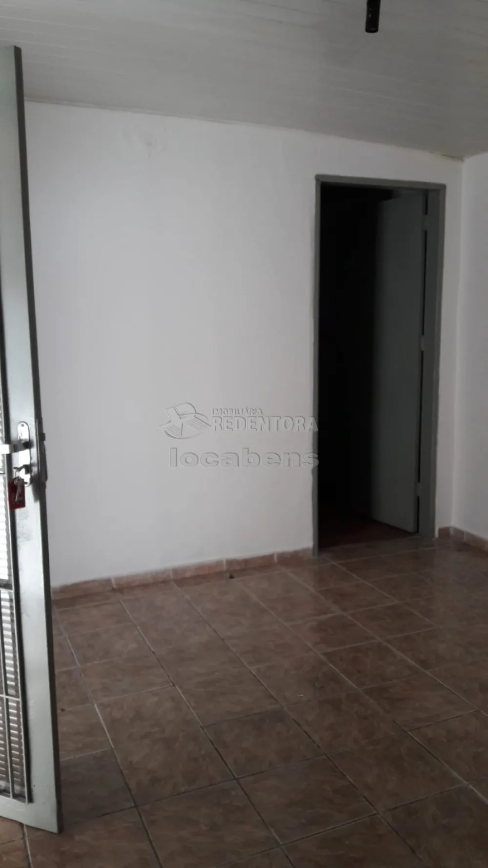 Alugar Casa / Padrão em São José do Rio Preto apenas R$ 700,00 - Foto 3