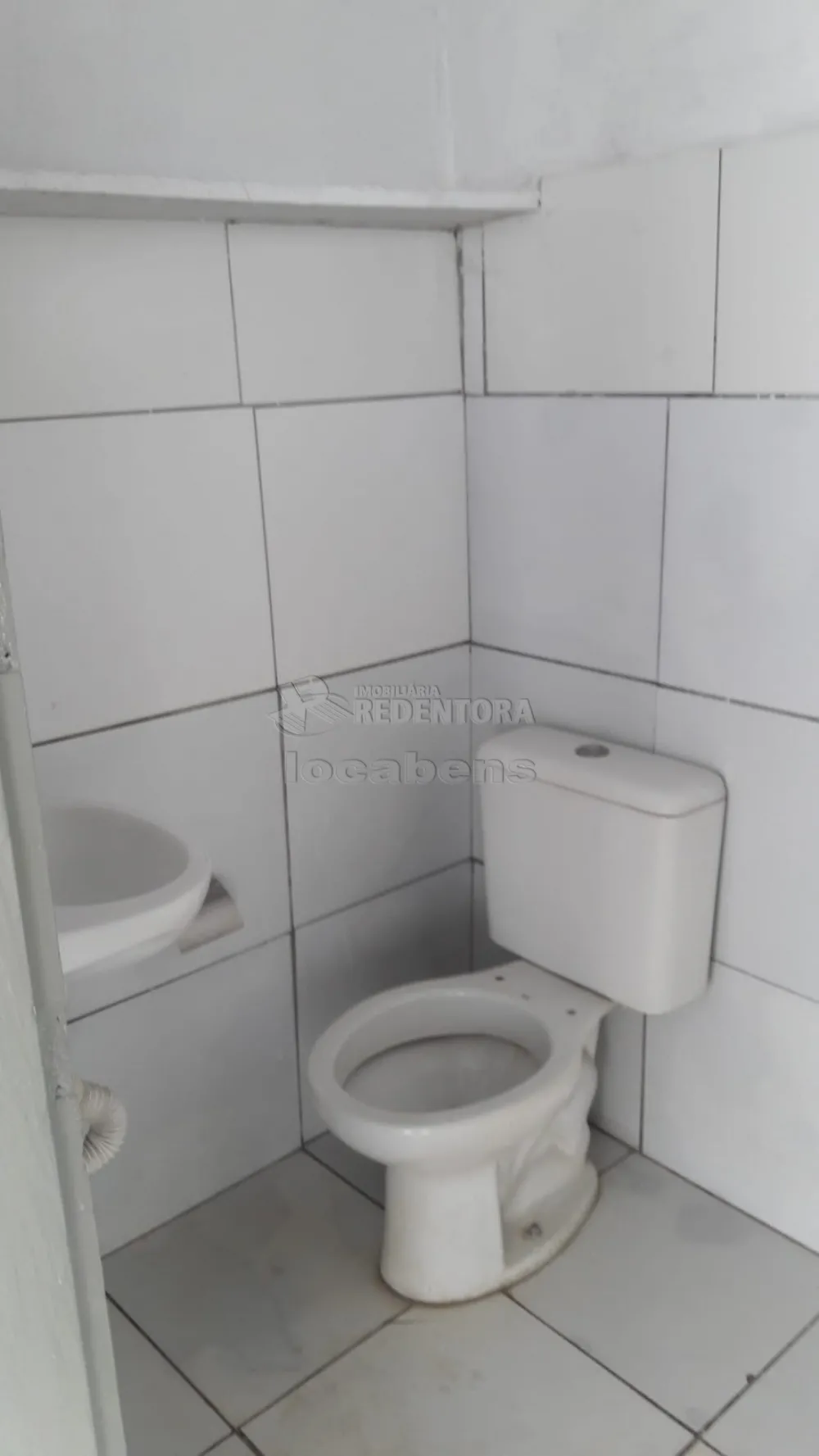 Alugar Casa / Padrão em São José do Rio Preto R$ 700,00 - Foto 5