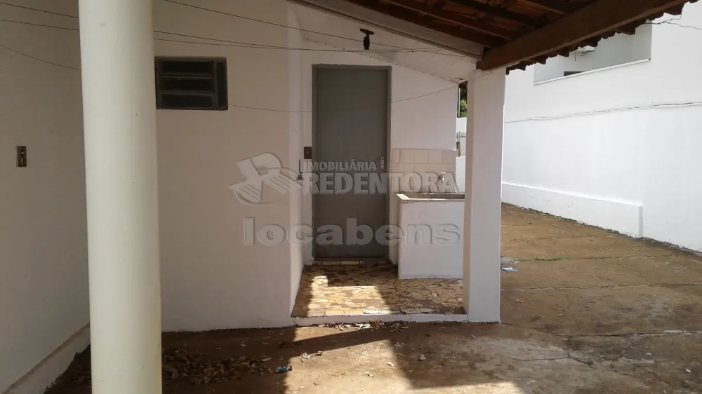 Alugar Casa / Padrão em São José do Rio Preto R$ 700,00 - Foto 17