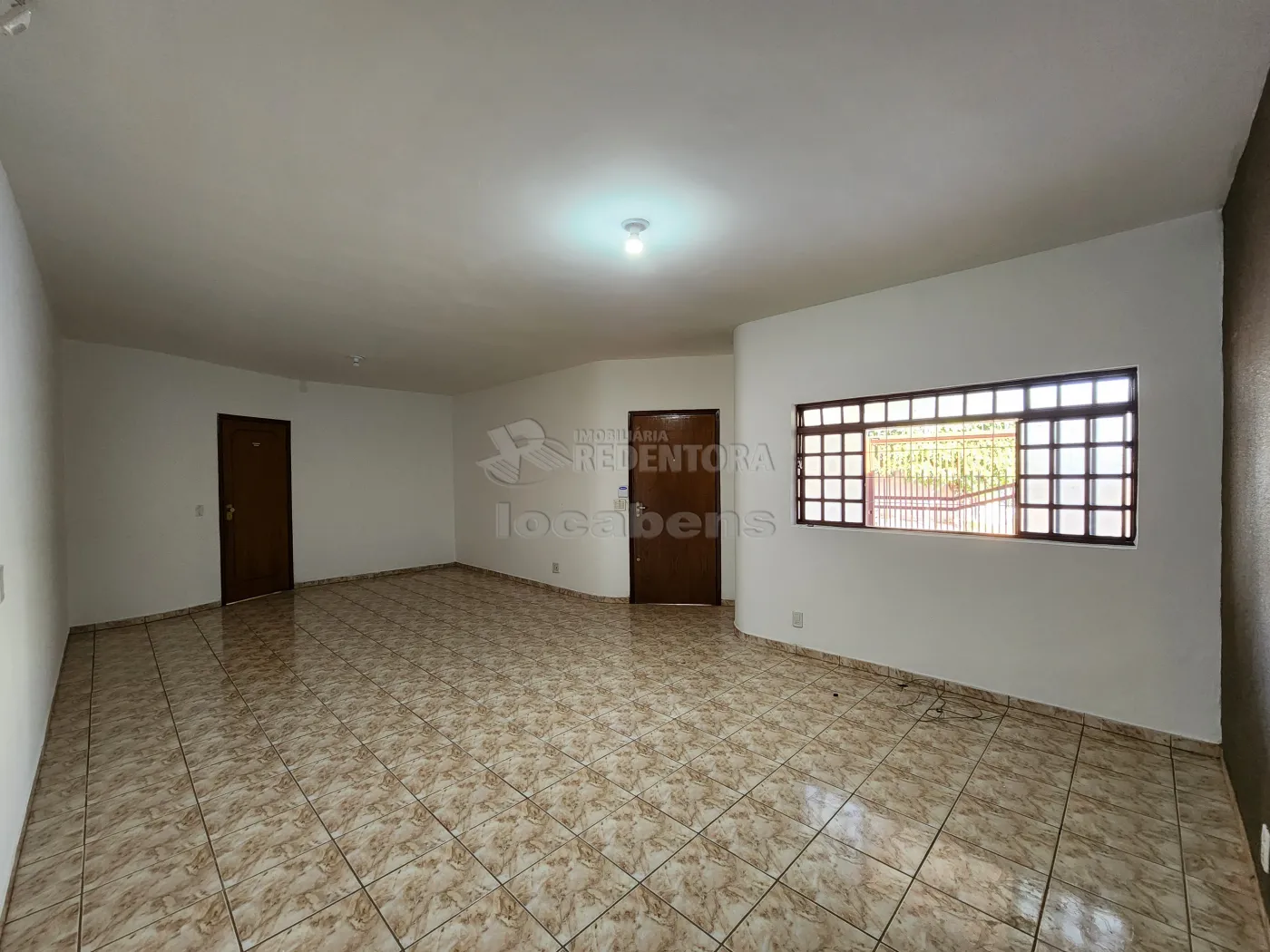 Alugar Casa / Padrão em São José do Rio Preto R$ 3.000,00 - Foto 1