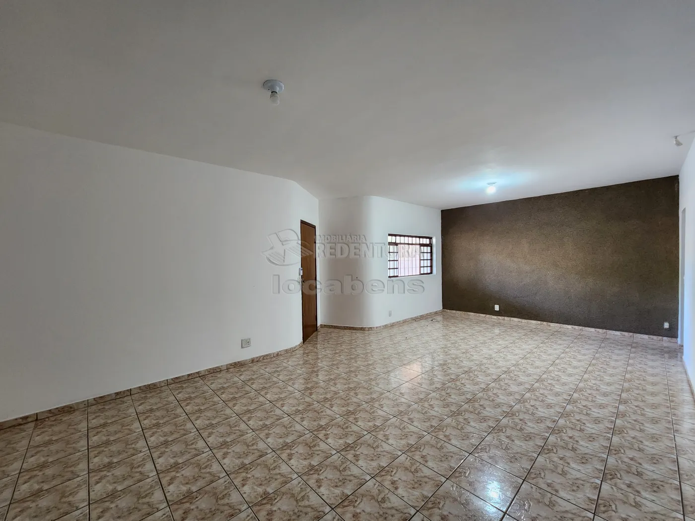 Alugar Casa / Padrão em São José do Rio Preto R$ 3.000,00 - Foto 2