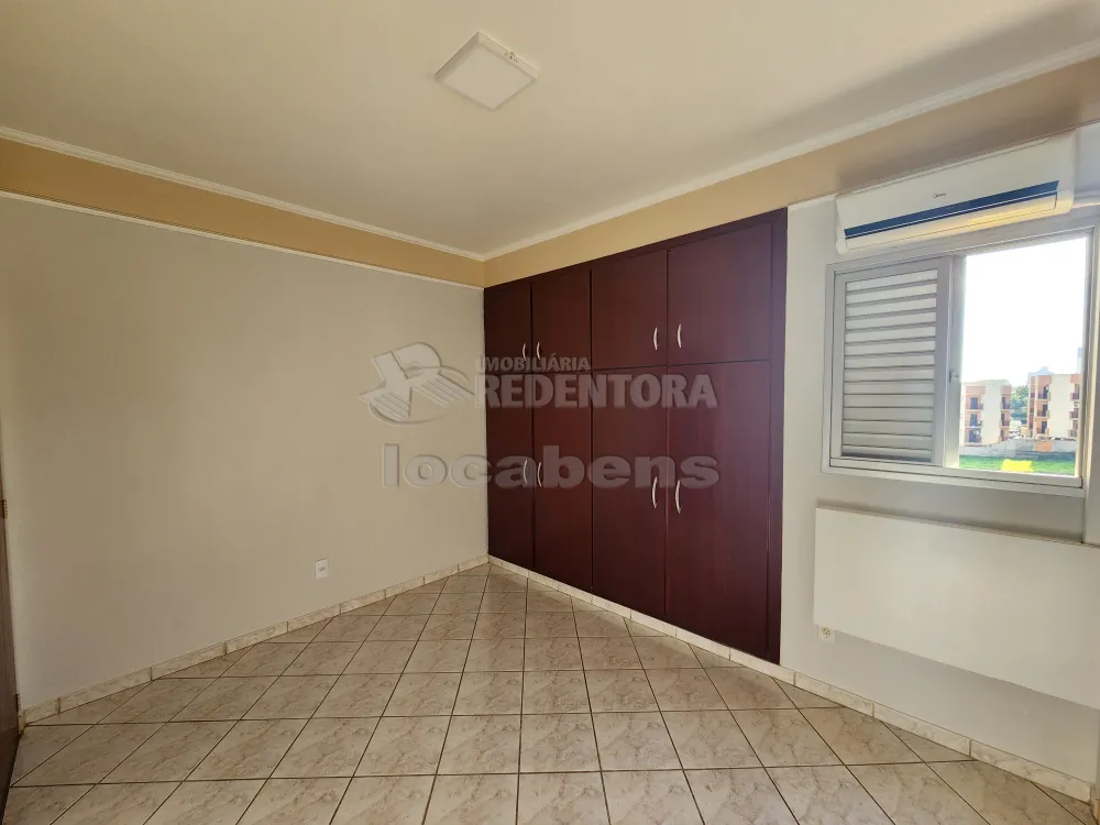 Alugar Apartamento / Padrão em São José do Rio Preto R$ 1.000,00 - Foto 5