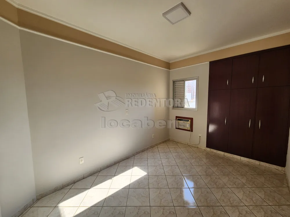 Alugar Apartamento / Padrão em São José do Rio Preto R$ 1.000,00 - Foto 7