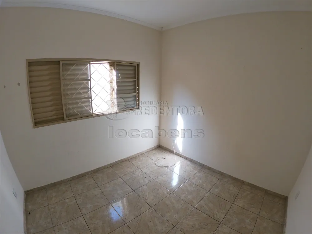 Alugar Casa / Padrão em São José do Rio Preto R$ 1.600,00 - Foto 11