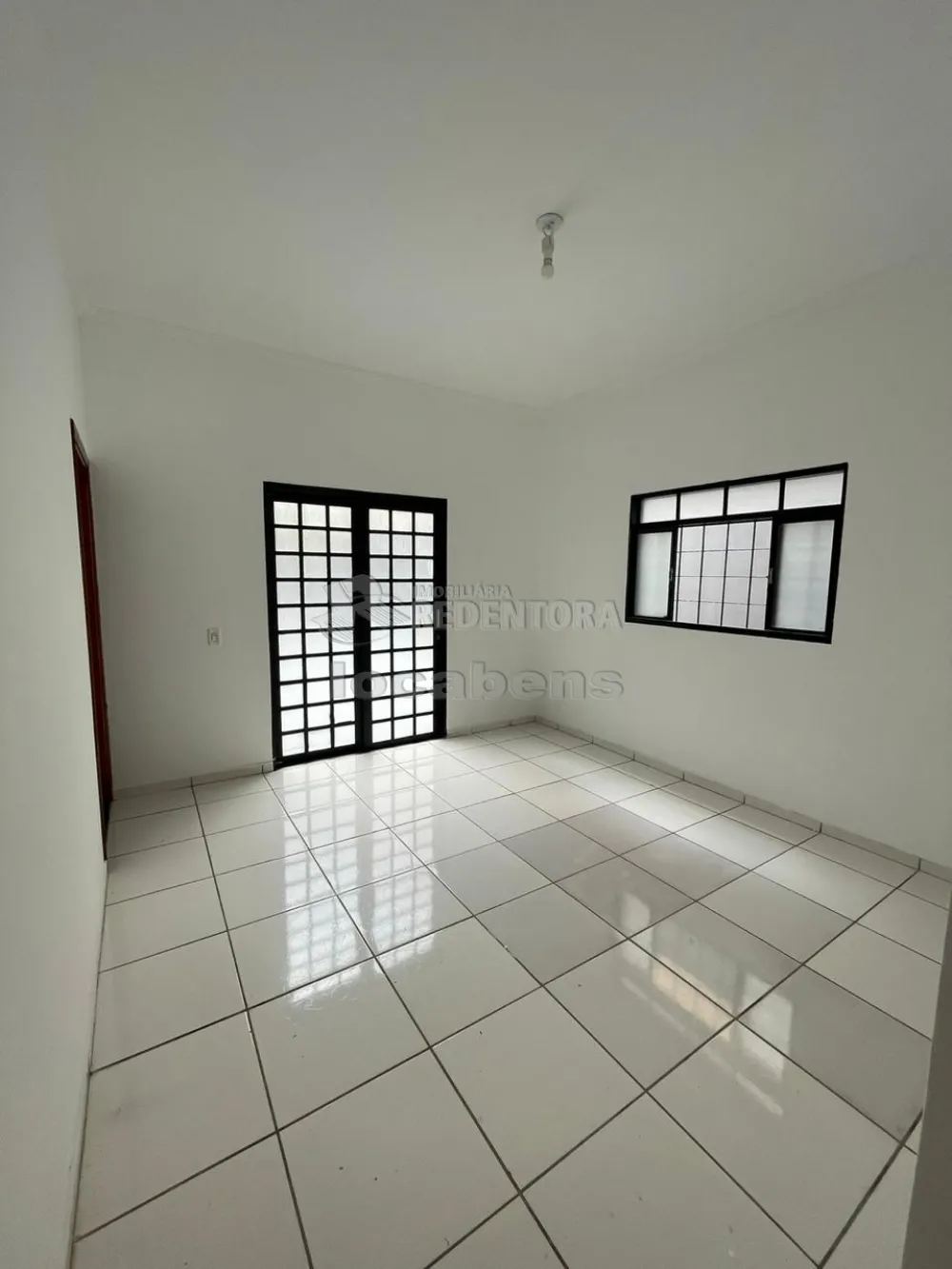 Comprar Casa / Padrão em São José do Rio Preto R$ 290.000,00 - Foto 5