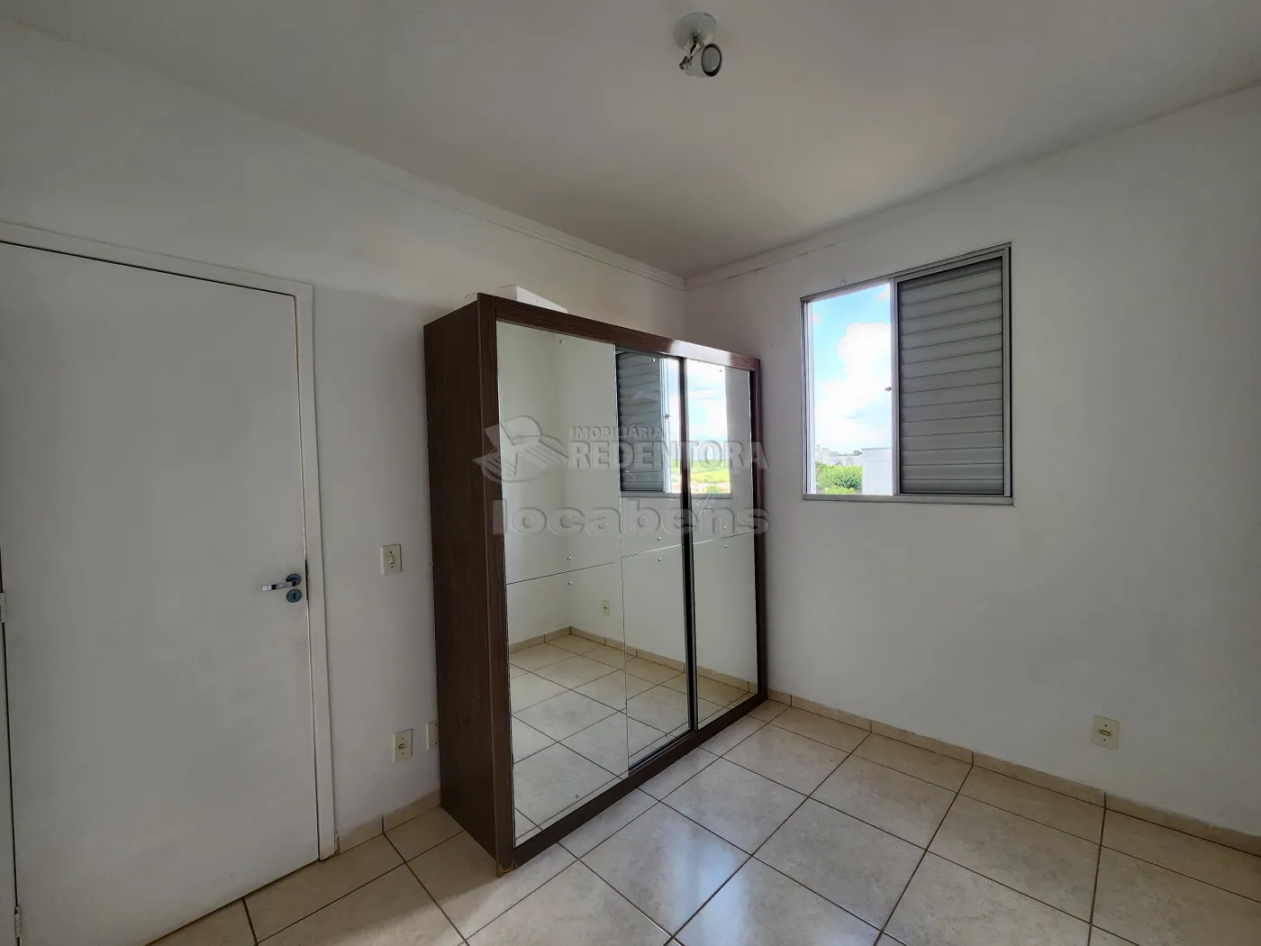 Alugar Apartamento / Padrão em São José do Rio Preto R$ 800,00 - Foto 8