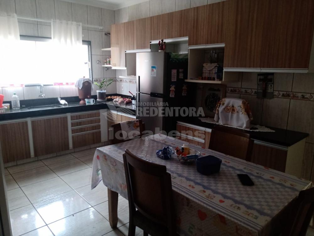 Comprar Casa / Padrão em São José do Rio Preto R$ 380.000,00 - Foto 4