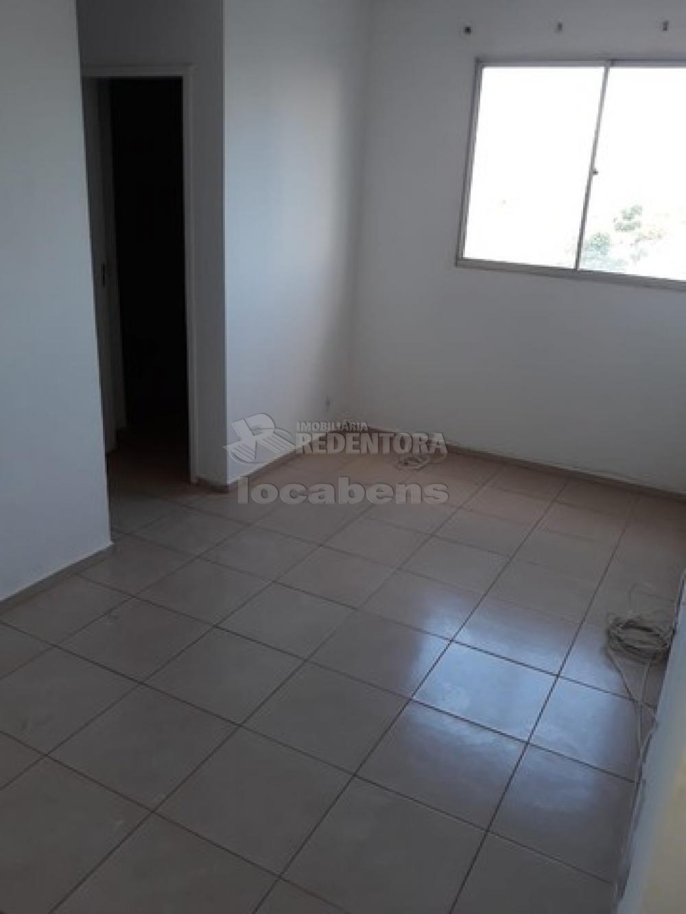 Comprar Apartamento / Padrão em São José do Rio Preto R$ 175.000,00 - Foto 1