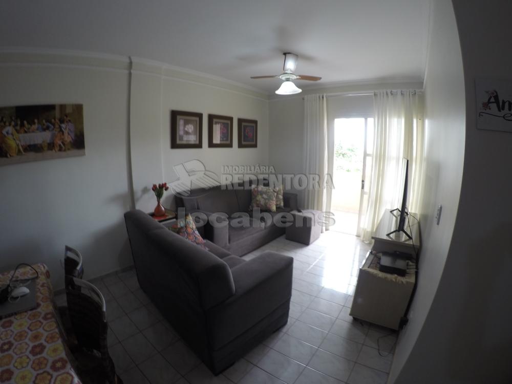 Comprar Apartamento / Padrão em São José do Rio Preto R$ 350.000,00 - Foto 3