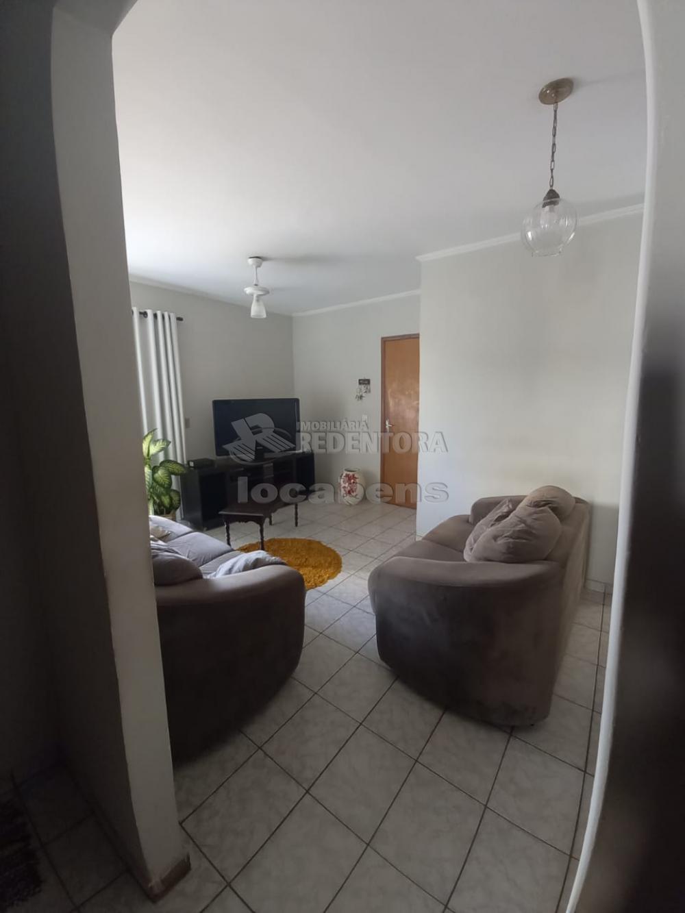 Comprar Apartamento / Padrão em São José do Rio Preto R$ 240.000,00 - Foto 2