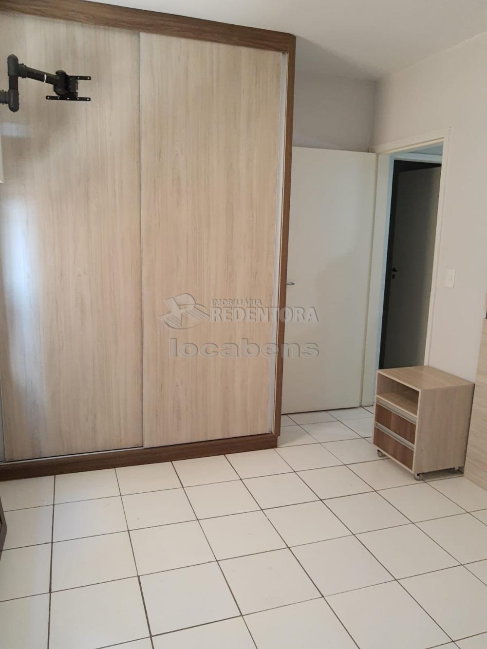 Alugar Apartamento / Padrão em São José do Rio Preto R$ 1.000,00 - Foto 5