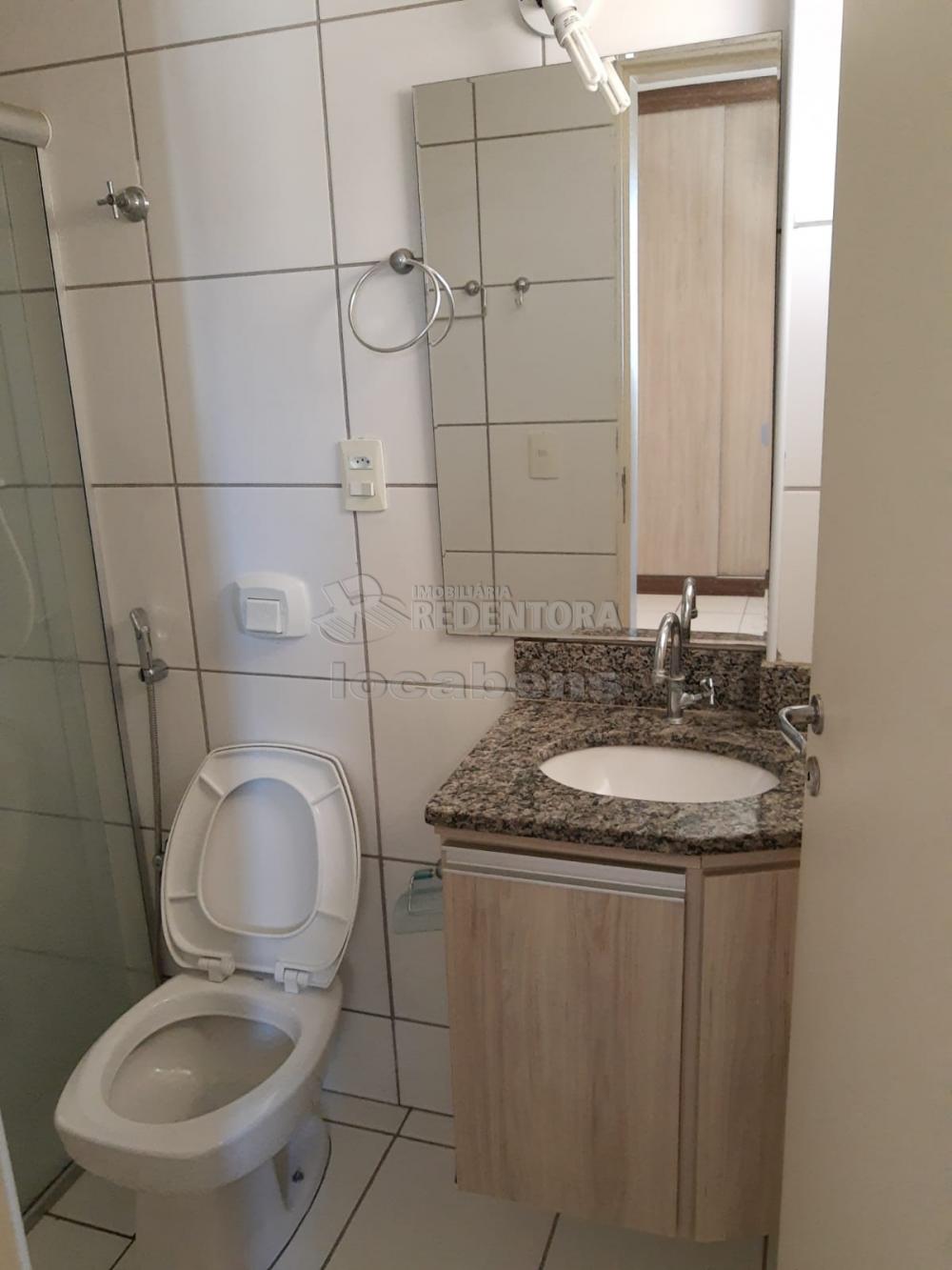 Alugar Apartamento / Padrão em São José do Rio Preto R$ 1.000,00 - Foto 7