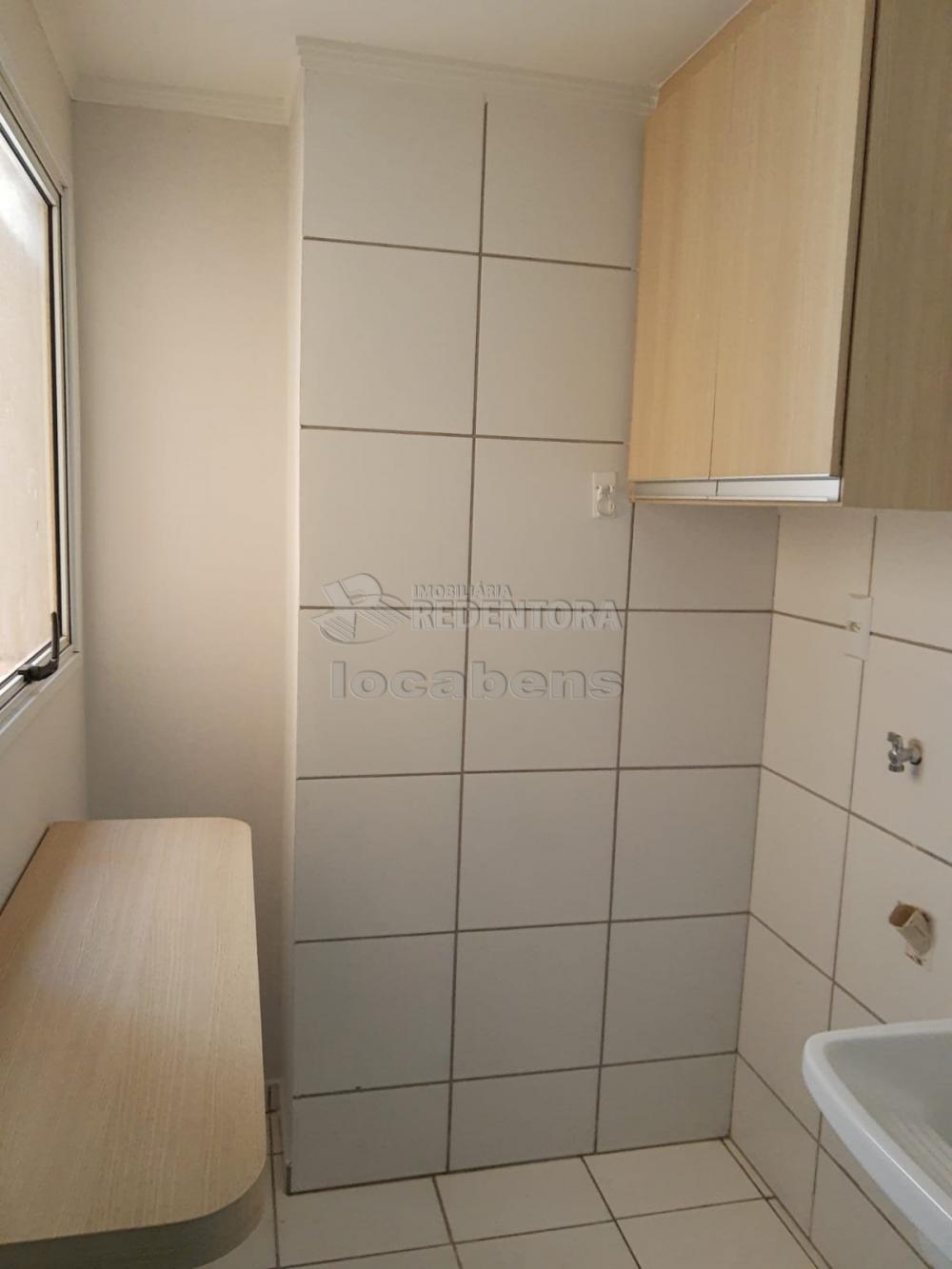 Alugar Apartamento / Padrão em São José do Rio Preto R$ 1.000,00 - Foto 8