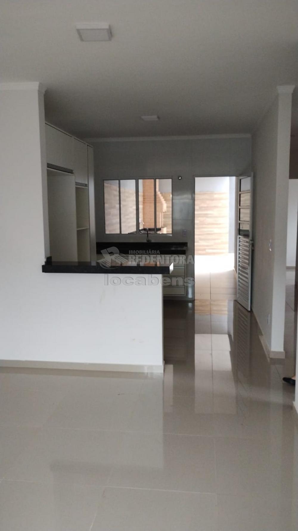 Alugar Casa / Padrão em São José do Rio Preto R$ 2.800,00 - Foto 2