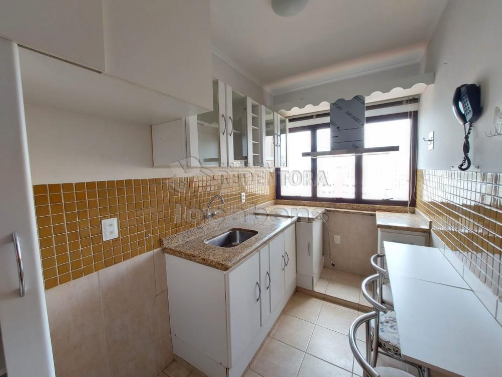 Comprar Apartamento / Padrão em São José do Rio Preto R$ 400.000,00 - Foto 6