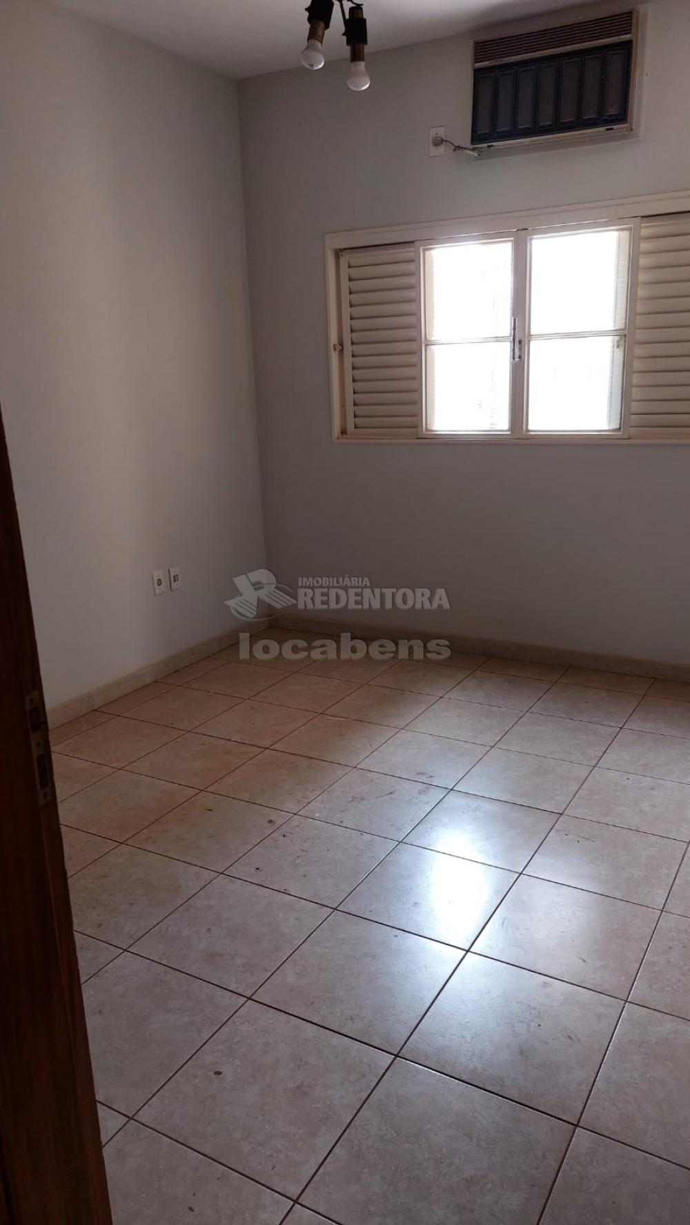 Comprar Casa / Padrão em São José do Rio Preto R$ 470.000,00 - Foto 13