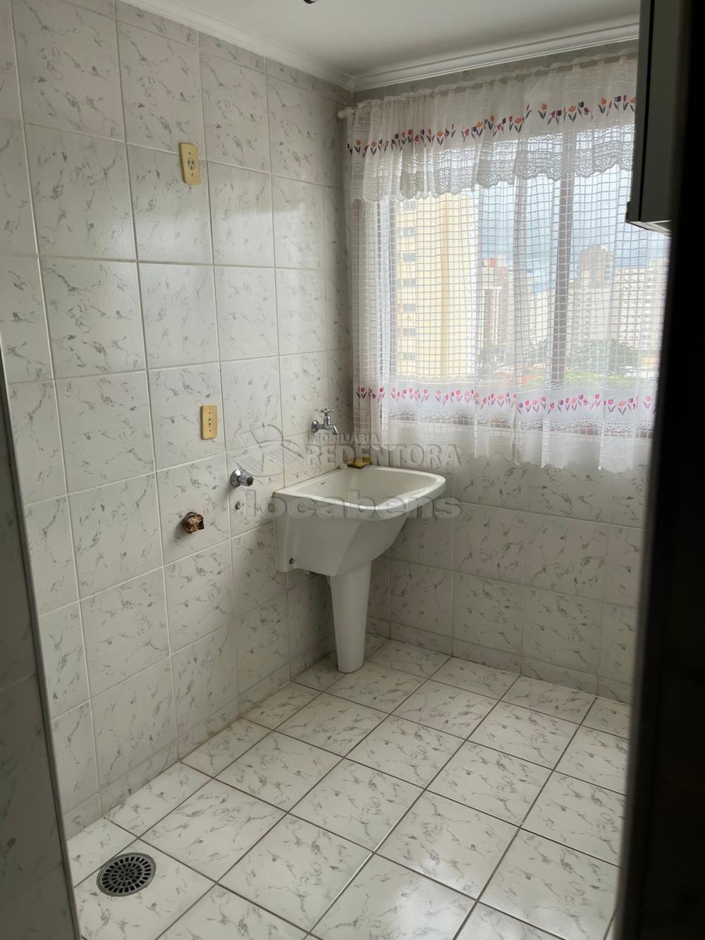 Alugar Apartamento / Padrão em São José do Rio Preto R$ 1.650,00 - Foto 13