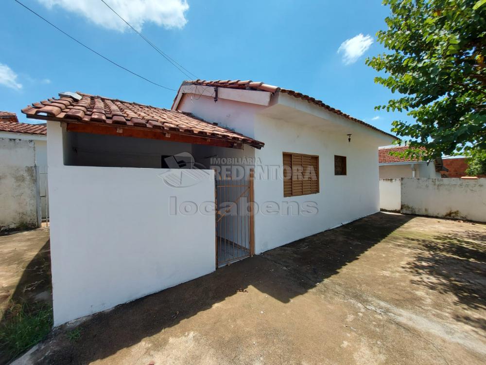 Casa para alugar com 2 quartos, 70m² - Foto 12