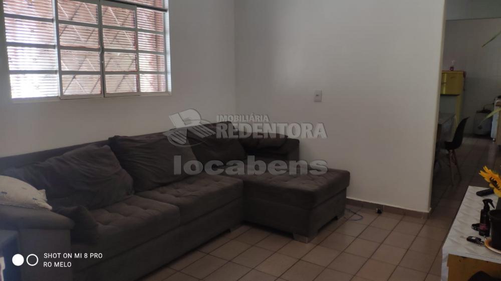 Comprar Casa / Padrão em São José do Rio Preto R$ 220.000,00 - Foto 1