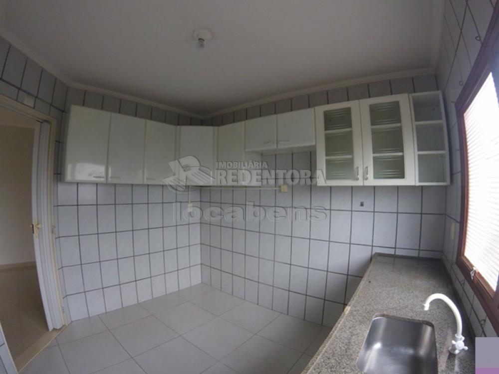 Comprar Apartamento / Padrão em São José do Rio Preto R$ 215.000,00 - Foto 6