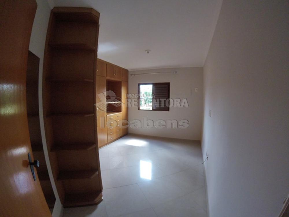 Comprar Apartamento / Padrão em São José do Rio Preto R$ 215.000,00 - Foto 11