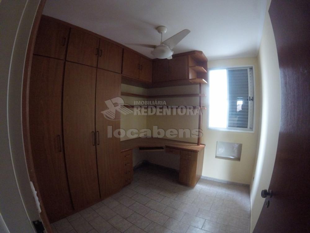 Alugar Apartamento / Padrão em São José do Rio Preto R$ 900,00 - Foto 12