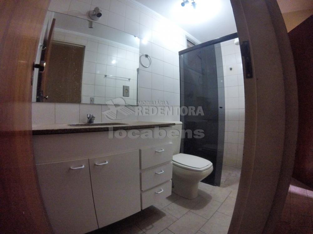 Alugar Apartamento / Padrão em São José do Rio Preto R$ 900,00 - Foto 13