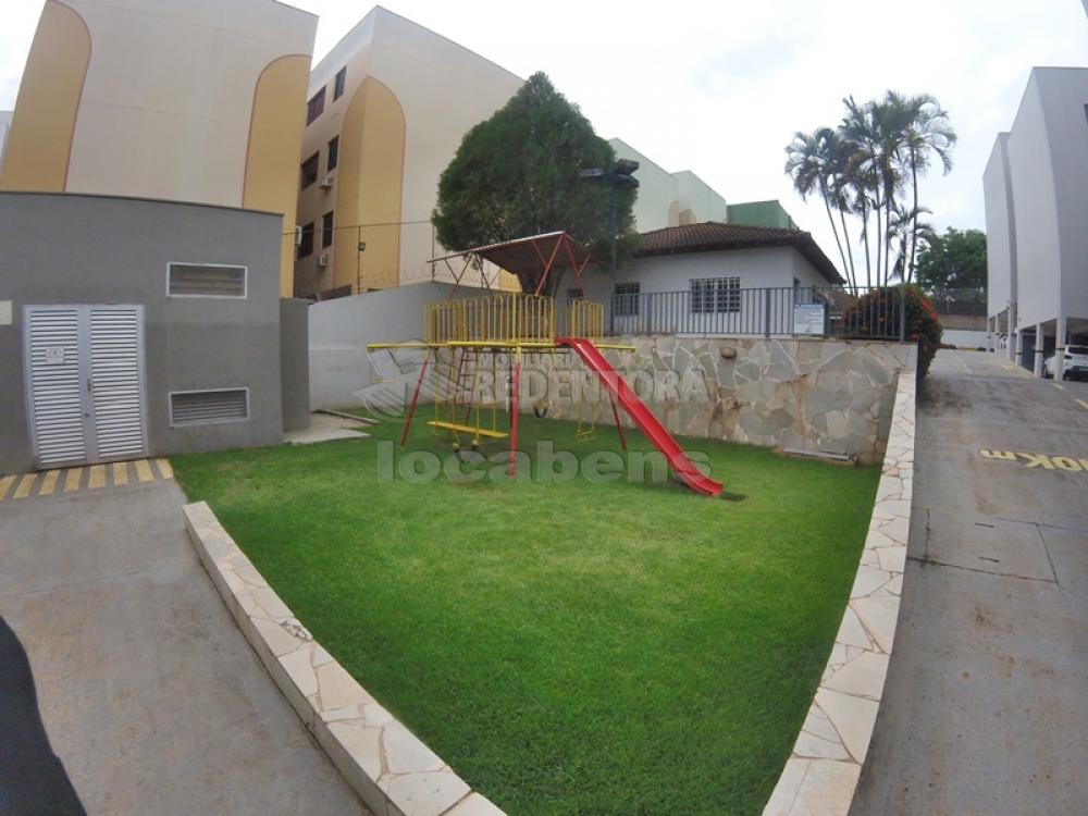 Alugar Apartamento / Padrão em São José do Rio Preto R$ 900,00 - Foto 17