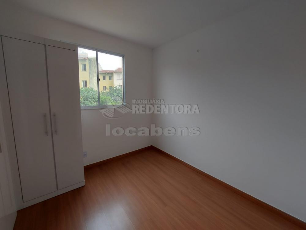 Alugar Apartamento / Padrão em São José do Rio Preto R$ 1.203,00 - Foto 9