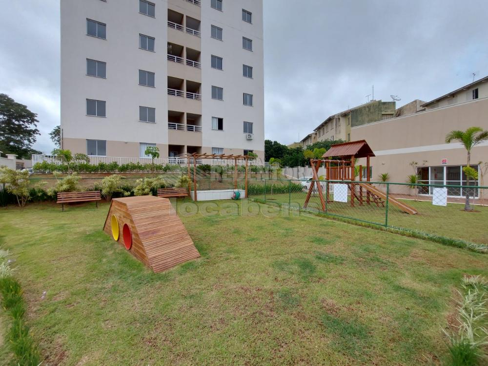 Alugar Apartamento / Padrão em São José do Rio Preto R$ 1.203,00 - Foto 14