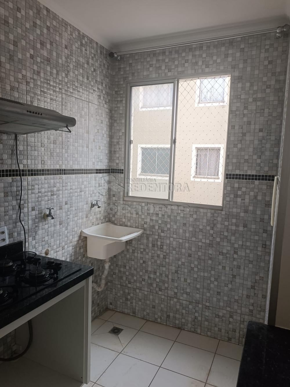 Alugar Apartamento / Padrão em São José do Rio Preto apenas R$ 700,00 - Foto 1