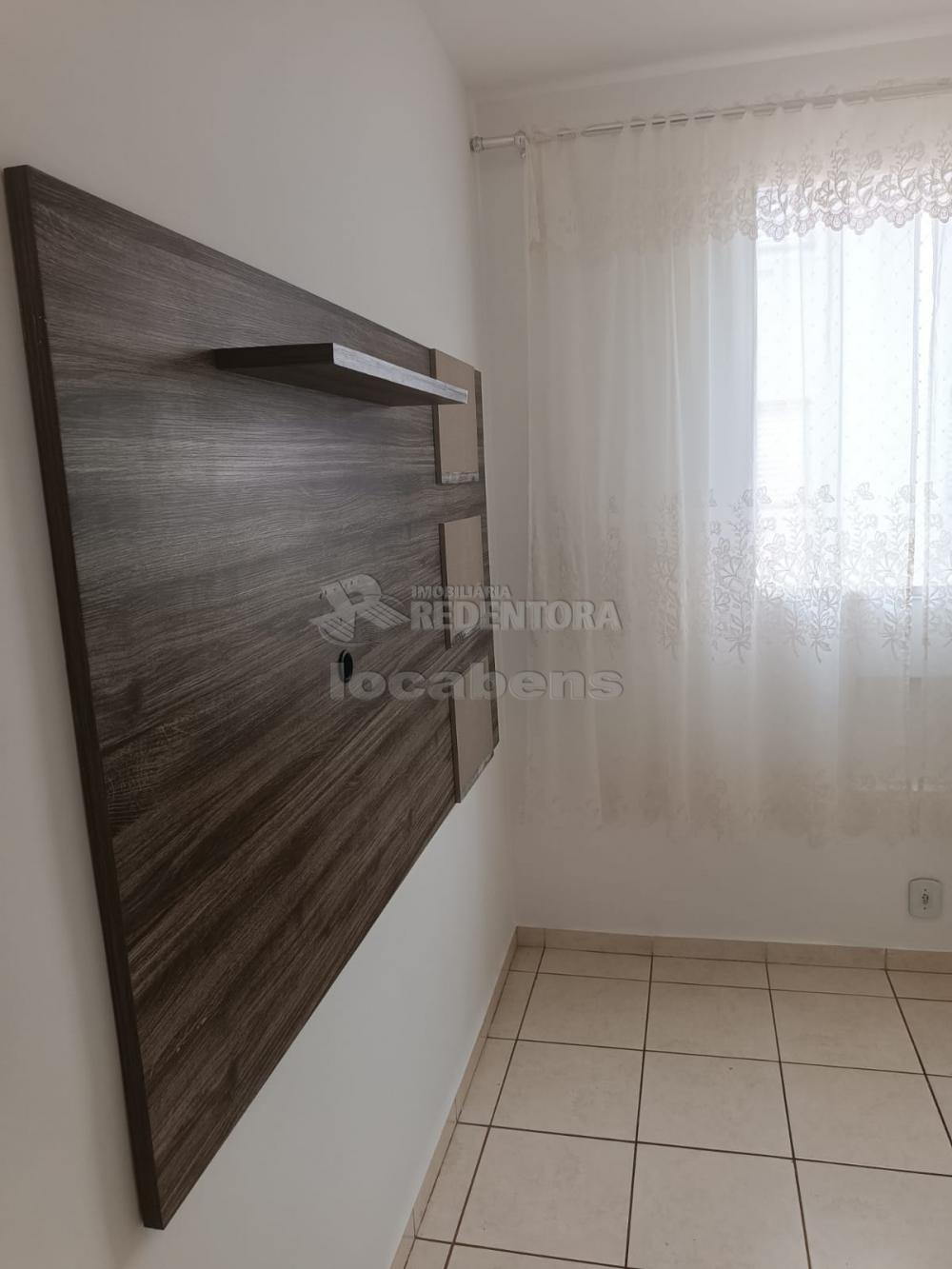 Alugar Apartamento / Padrão em São José do Rio Preto R$ 700,00 - Foto 3