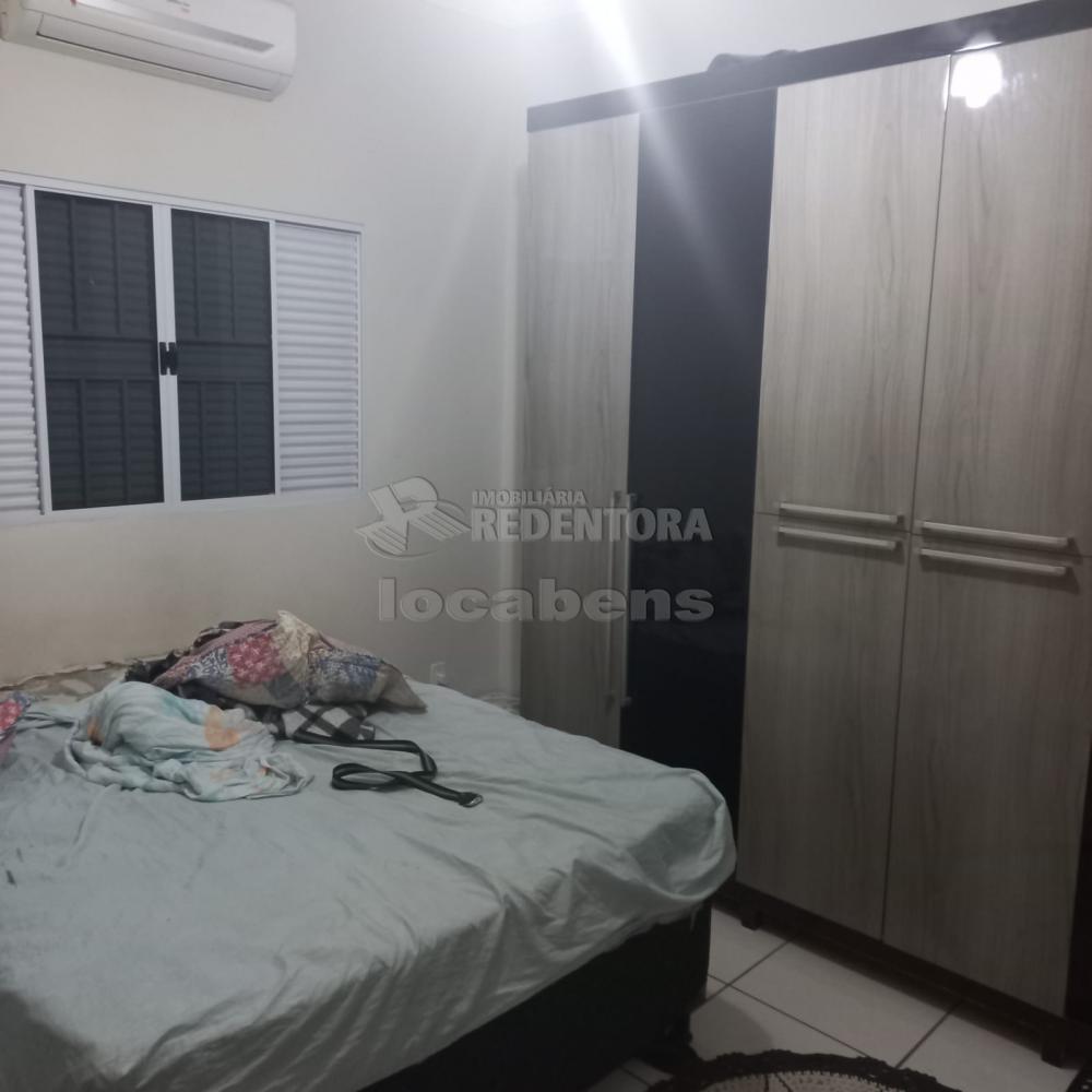 Comprar Casa / Padrão em São José do Rio Preto R$ 210.000,00 - Foto 4